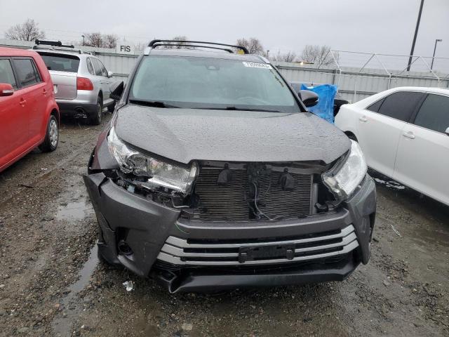 Photo 5 from auction – 2018 TOYOTA HIGHLANDER with VIN 5TDJZRFH0JS857803