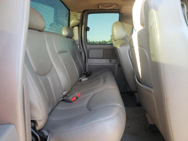 Photo 10 from auction – 2005 CHEVROLET SILVERADO with VIN 2GCEC19TX51215252
