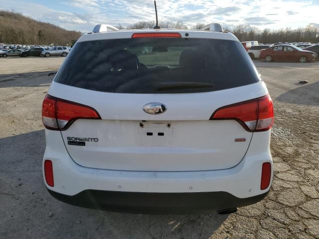 Photo 6 from auction – 2015 KIA SORENTO LX with VIN 5XYKTCA62FG592167