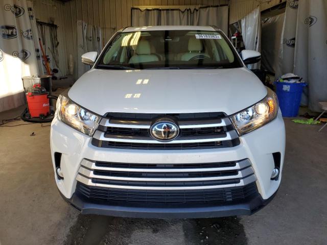 Photo 5 from auction – 2018 TOYOTA HIGHLANDER with VIN 5TDKZRFH0JS537322