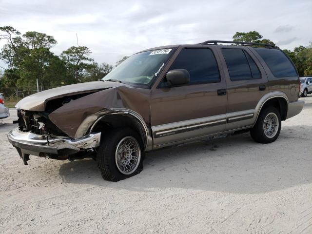 CHEVROLET BLAZER 2000 مع رقم تعريف المركبة 1GNCS13W7Y2246189 - صورة من المزاد