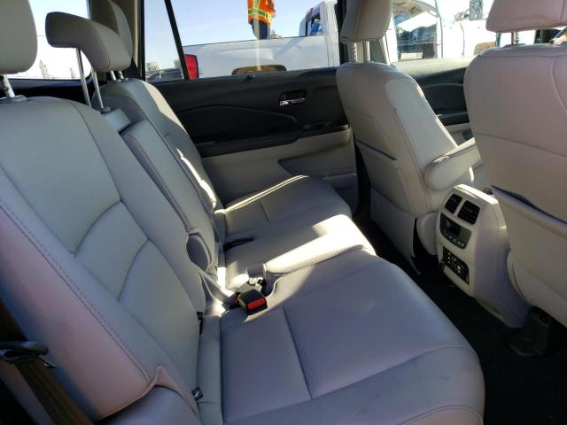 Photo 11 from auction – 2018 HONDA PILOT TOUR with VIN 5FNYF5H96JB006079