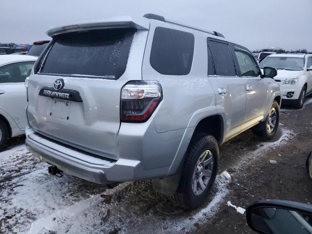 Photo 3 from auction – 2014 TOYOTA 4RUNNER SR with VIN JTEBU5JR4E5182623