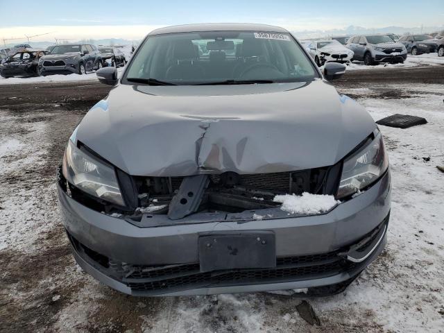 Photo 5 from auction – 2015 VOLKSWAGEN PASSAT S with VIN 1VWAT7A31FC037947