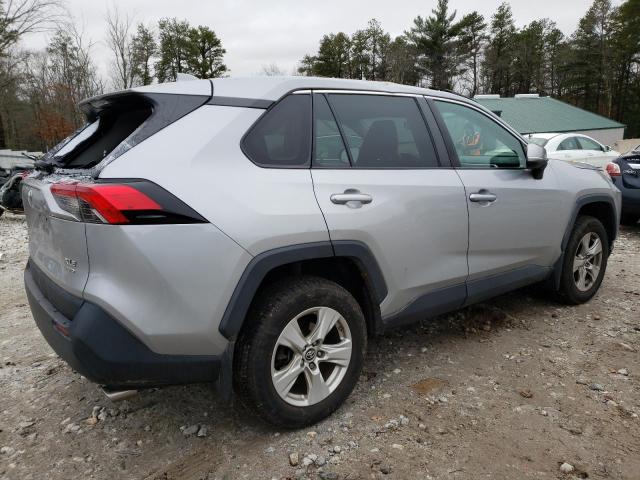 Photo 3 from auction – 2019 TOYOTA RAV4 XLE with VIN 2T3P1RFVXKW012142