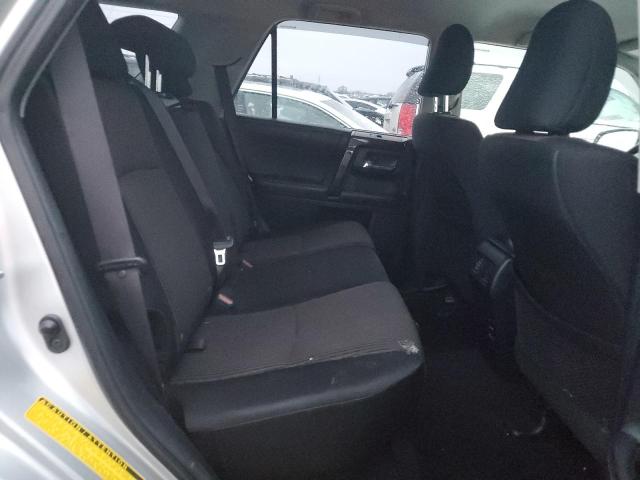 Photo 10 from auction – 2014 TOYOTA 4RUNNER SR with VIN JTEBU5JR4E5182623