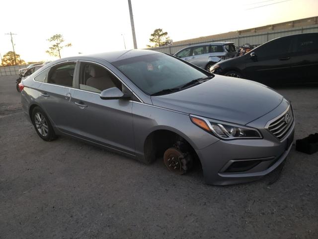 Photo 4 from auction – 2017 HYUNDAI SONATA SE with VIN 5NPE24AF3HH515874