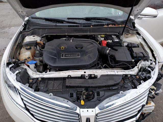 Photo 11 from auction – 2016 LINCOLN MKZ with VIN 3LN6L2G98GR613443