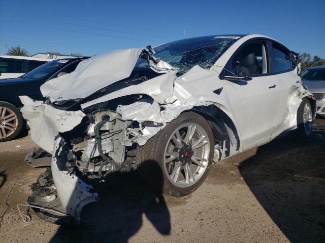 TESLA MODEL Y 2020 with VIN 5YJYGDEE8LF045039 - Photo from auction