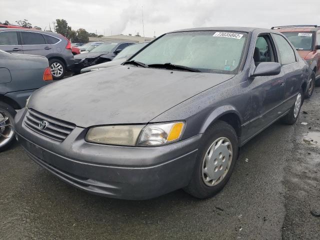 TOYOTA CAMRY 1998 with VIN JT2BG22K0W0131137 - Photo from auction