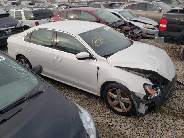 Photo 4 from auction – 2014 VOLKSWAGEN PASSAT S with VIN 1VWAS7A3XEC061522