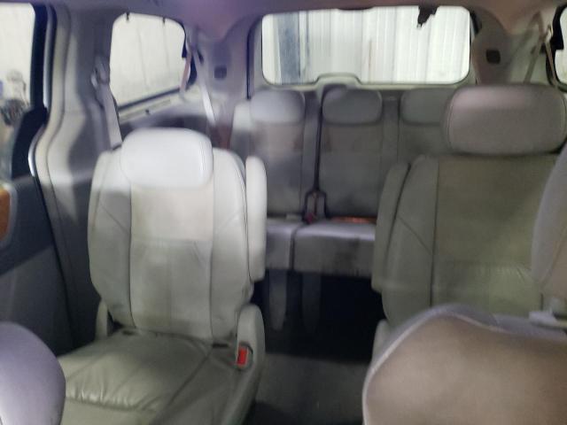 Photo 10 from auction – 2008 CHRYSLER TOWN & COU with VIN 2A8HR64X08R802674