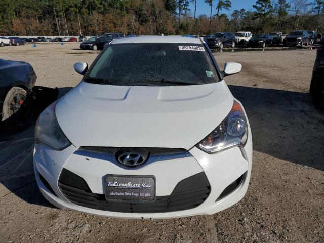 Photo 5 from auction – 2016 HYUNDAI VELOSTER with VIN KMHTC6AD5GU303122