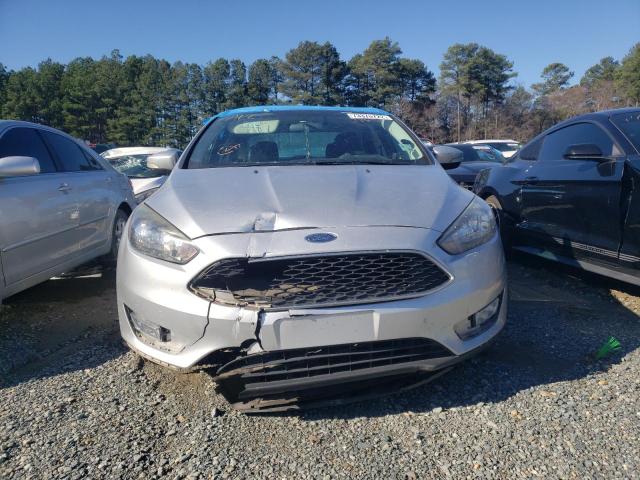 Zdjęcie 5 z aukcji – 2017 FORD FOCUS SEL z VIN 1FADP3H25HL236549