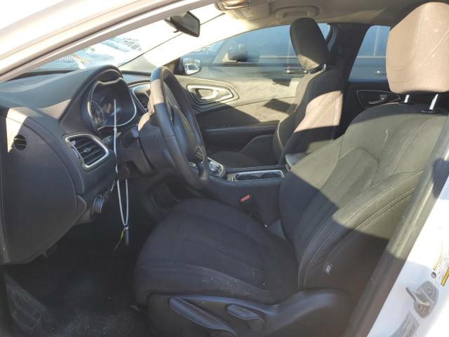 Photo 7 from auction – 2015 CHRYSLER 200 LIMITE with VIN 1C3CCCAB8FN662690