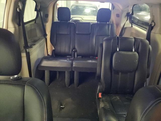Photo 10 from auction – 2013 CHRYSLER TOWN & COU with VIN 2C4RC1BG5DR705970