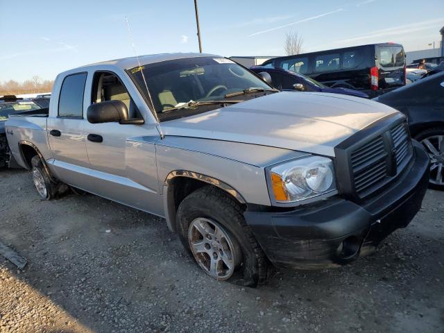 Photo 4 from auction – 2005 DODGE DAKOTA QUA with VIN 1D7HW48N45S338723