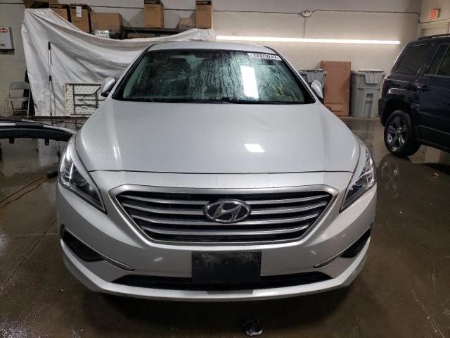 Photo 5 from auction – 2017 HYUNDAI SONATA SE with VIN 5NPE24AF0HH462969