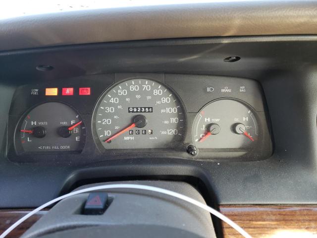Photo 9 from auction – 2003 FORD CROWN VICT with VIN 2FAHP74W43X149125