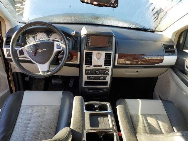 Photo 8 from auction – 2010 CHRYSLER TOWN & COU with VIN 2A4RR8DX9AR366608