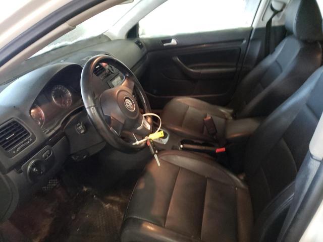 Photo 7 from auction – 2010 VOLKSWAGEN JETTA WOLF with VIN 3VWRA7AJ8AM153760
