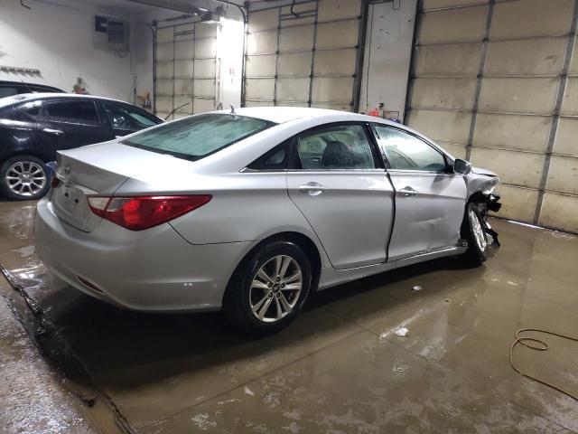 Photo 3 from auction – 2011 HYUNDAI SONATA GLS with VIN 5NPEB4AC0BH104218