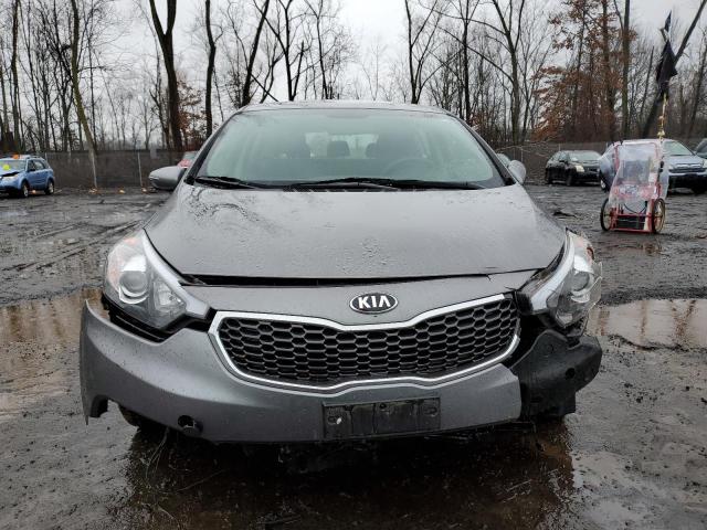 Photo 5 from auction – 2016 KIA FORTE LX with VIN KNAFK5A81G5618265