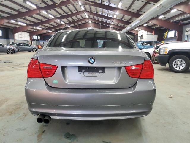 Photo 6 from auction – 2011 BMW 328 XI with VIN WBAPK7C51BA772414