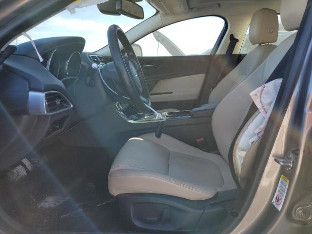 Photo 7 from auction – 2017 JAGUAR XE PREMIUM with VIN SAJAD4BV2HA974482