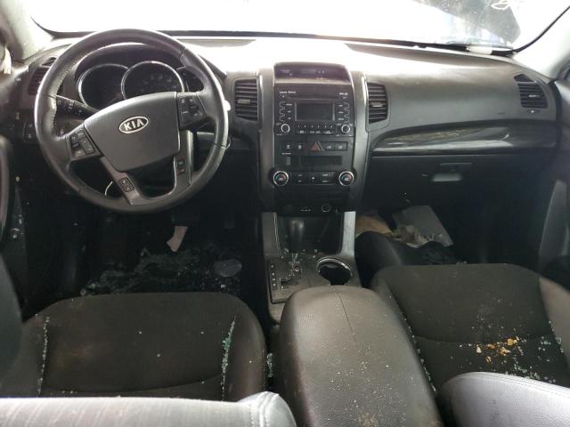Photo 8 from auction – 2011 KIA SORENTO EX with VIN 5XYKUDA2XBG038143
