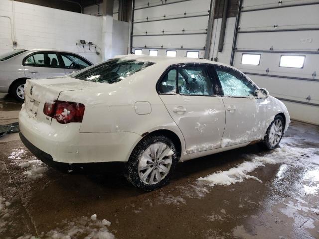 Photo 3 from auction – 2010 VOLKSWAGEN JETTA WOLF with VIN 3VWRA7AJ8AM153760