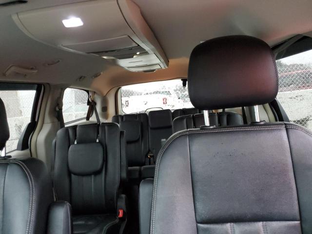 Photo 10 from auction – 2015 CHRYSLER TOWN & COU with VIN 2C4RC1BG8FR696393