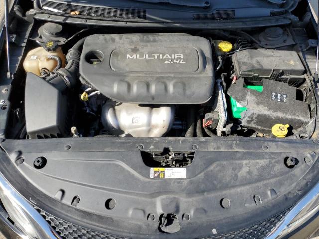 Снимка 11 от търг – 2016 CHRYSLER 200 LIMITE с VIN 1C3CCCAB3GN133701