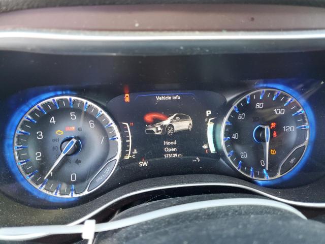 Photo 9 from auction – 2017 CHRYSLER PACIFICA L with VIN 2C4RC1GG1HR609400