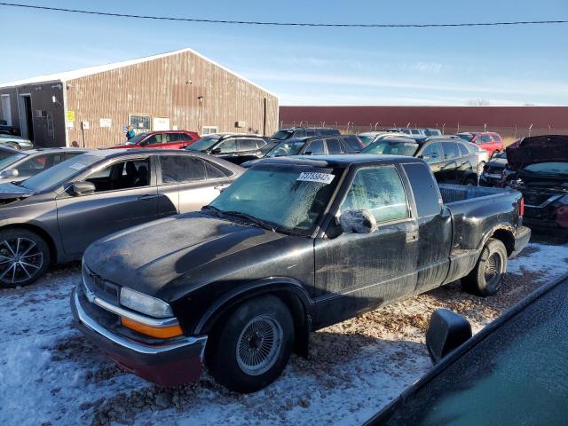 GMC SONOMA 2000 with VIN 1GTCS19W2Y8253709 - Photo from auction