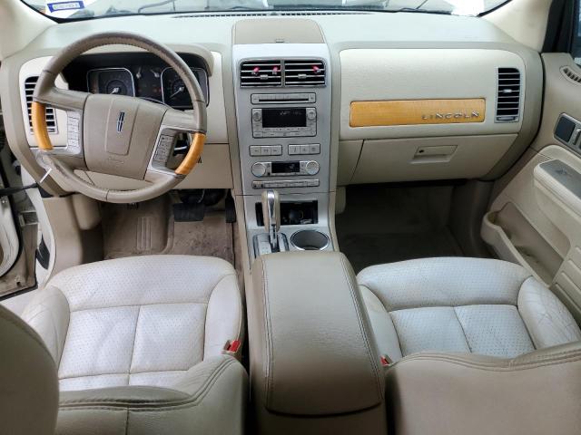 Photo 8 from auction – 2007 LINCOLN MKX with VIN 2LMDU88CX7BJ05737