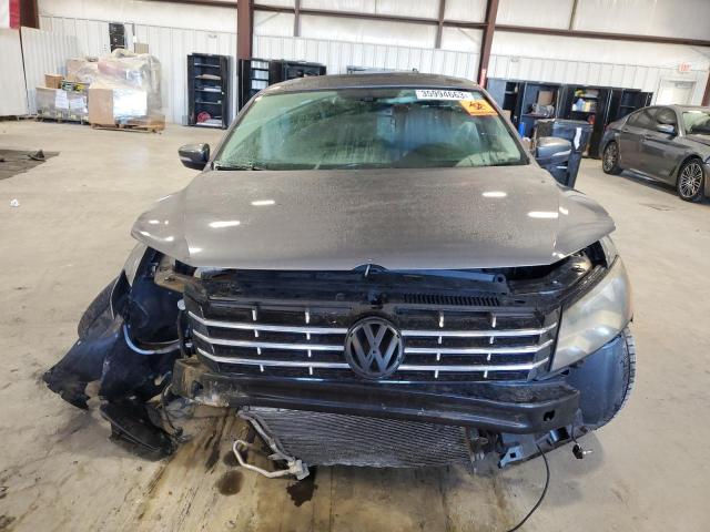 Photo 5 from auction – 2015 VOLKSWAGEN PASSAT SEL with VIN 1VWCM7A36FC068956