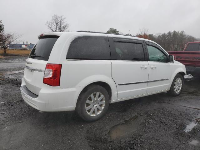 Photo 3 from auction – 2015 CHRYSLER TOWN & COU with VIN 2C4RC1BG8FR696393