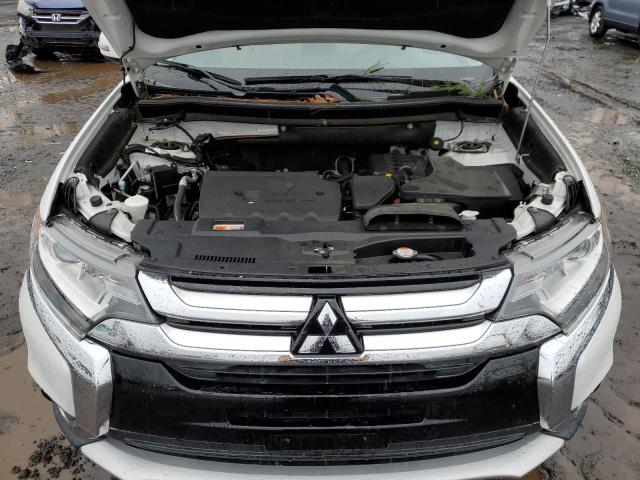 Photo 12 from auction – 2017 MITSUBISHI OUTLANDER with VIN JA4AZ3A33HZ052082