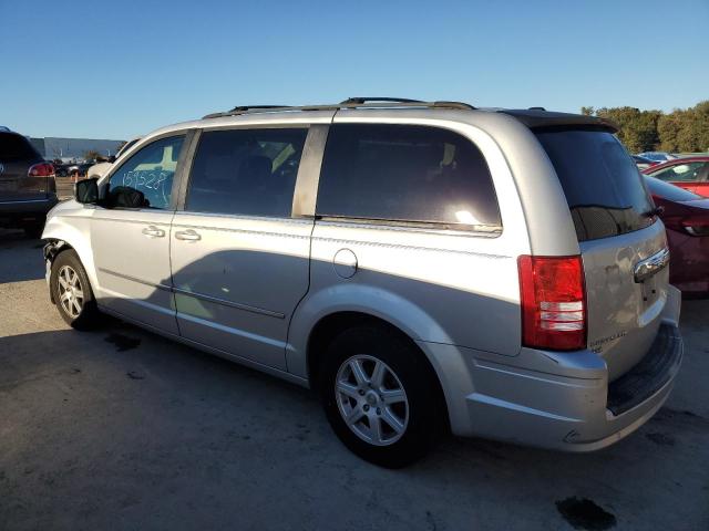 Photo 2 from auction – 2010 CHRYSLER TOWN & COU with VIN 2A4RR8DX9AR366608
