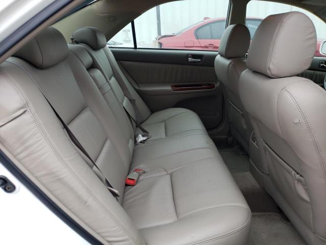 Photo 10 from auction – 2004 TOYOTA CAMRY LE with VIN 4T1BF30K24U077893