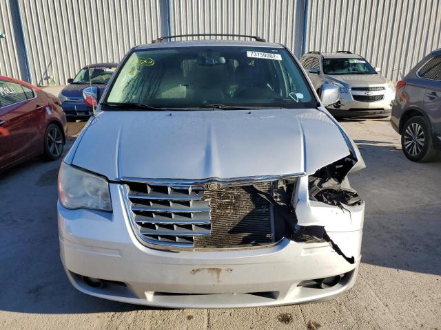 Photo 5 from auction – 2010 CHRYSLER TOWN & COU with VIN 2A4RR8DX9AR366608