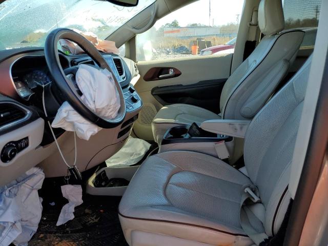Photo 7 from auction – 2017 CHRYSLER PACIFICA L with VIN 2C4RC1GG1HR609400