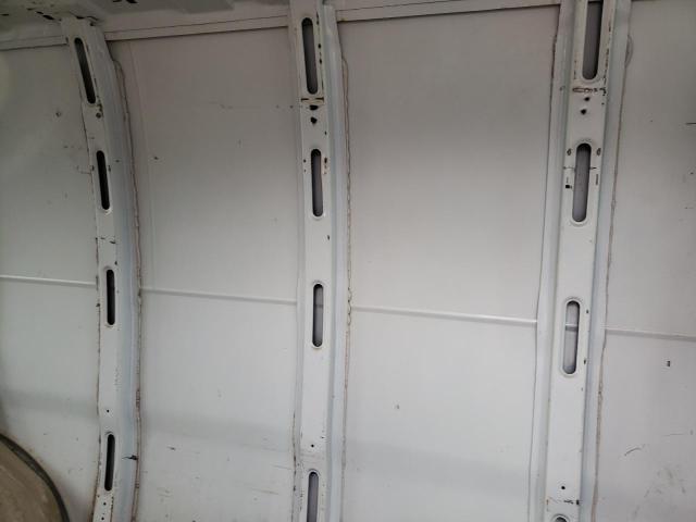 Photo 11 from auction – 2005 CHEVROLET EXPRESS G2 with VIN 1GCGG25VX51239082