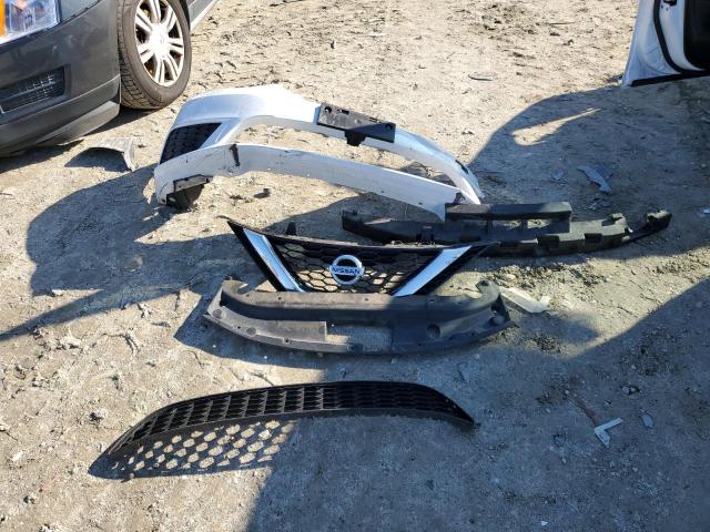 Photo 12 from auction – 2016 NISSAN SENTRA S with VIN 3N1AB7AP3GL661234