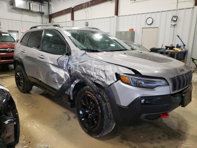 Photo 4 from auction – 2019 JEEP CHEROKEE T with VIN 1C4PJMBN0KD237742