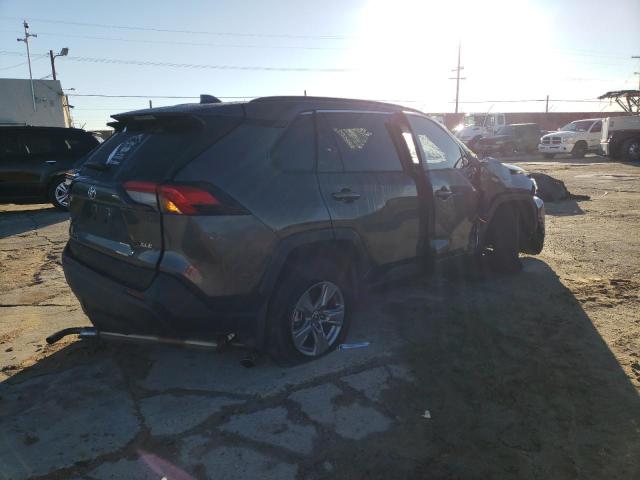 Photo 3 from auction – 2022 TOYOTA RAV4 XLE with VIN 2T3W1RFV1NC190068