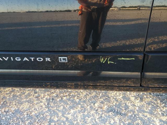 Photo 13 from auction – 2011 LINCOLN NAVIGATOR with VIN 5LMJJ3J50BEJ01728