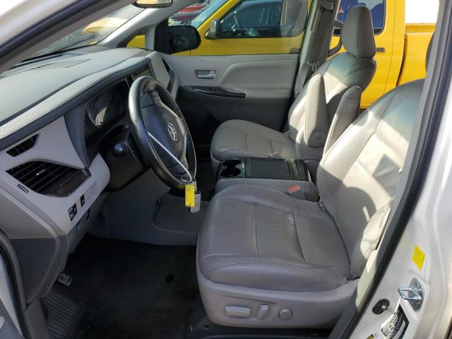 Photo 7 from auction – 2016 TOYOTA SIENNA XLE with VIN 5TDYK3DC8GS694298