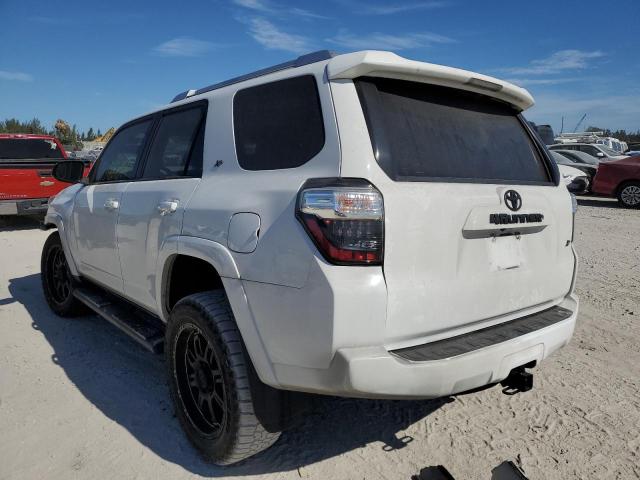 Photo 2 from auction – 2015 TOYOTA 4RUNNER SR with VIN JTEZU5JRXF5102872